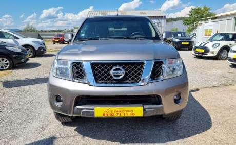 **** Nissan Navara 2.5 DCI 144 King Cab Optima