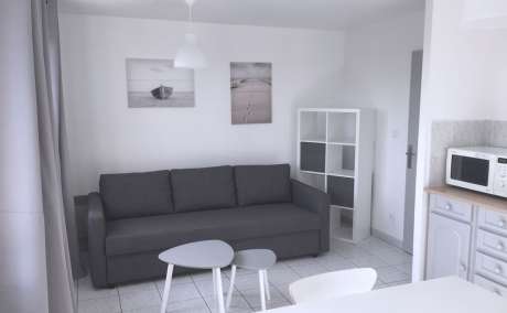 **** Studio 32m² tout confort, parking inclus, proche transports 🚗