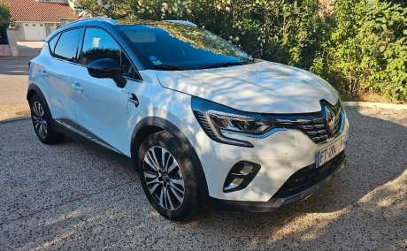 Captur 2 Initial Paris Plug-in