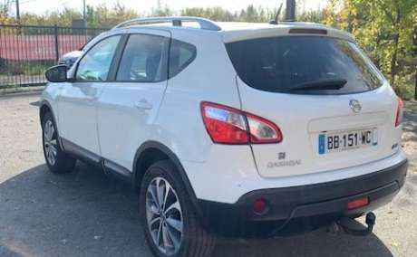 **** Nissan Qashqai 2010